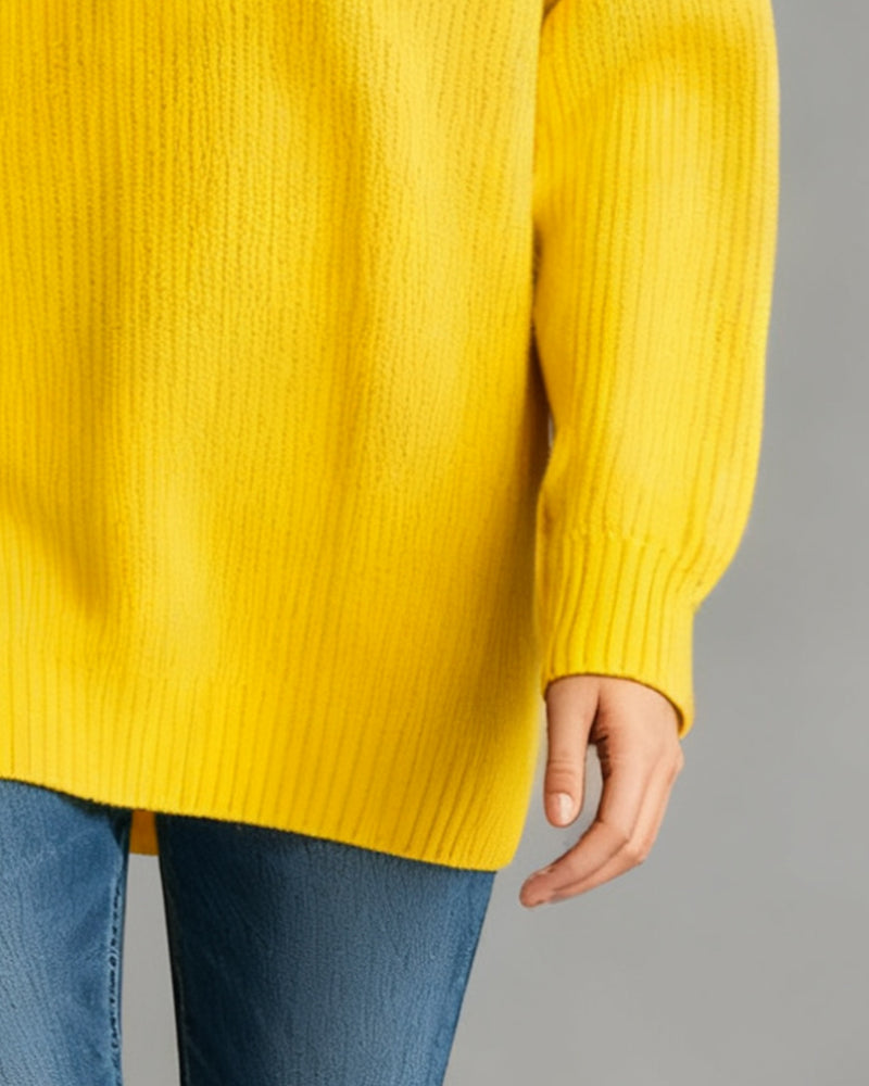 Diana | Elegant Three-Button Sweater with Collar